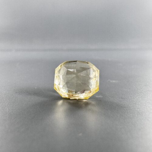 YELLOW SAPPHIRE – 4.95 CARAT